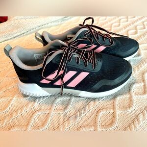 Adidas ClimaCool Black with Light Pink Stripes Women’s size 7